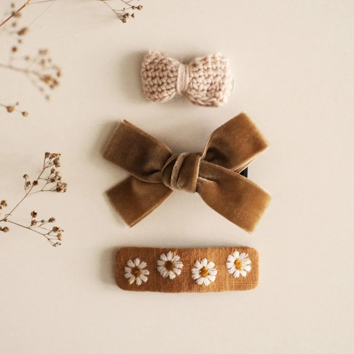 Beige Hair Clip Set