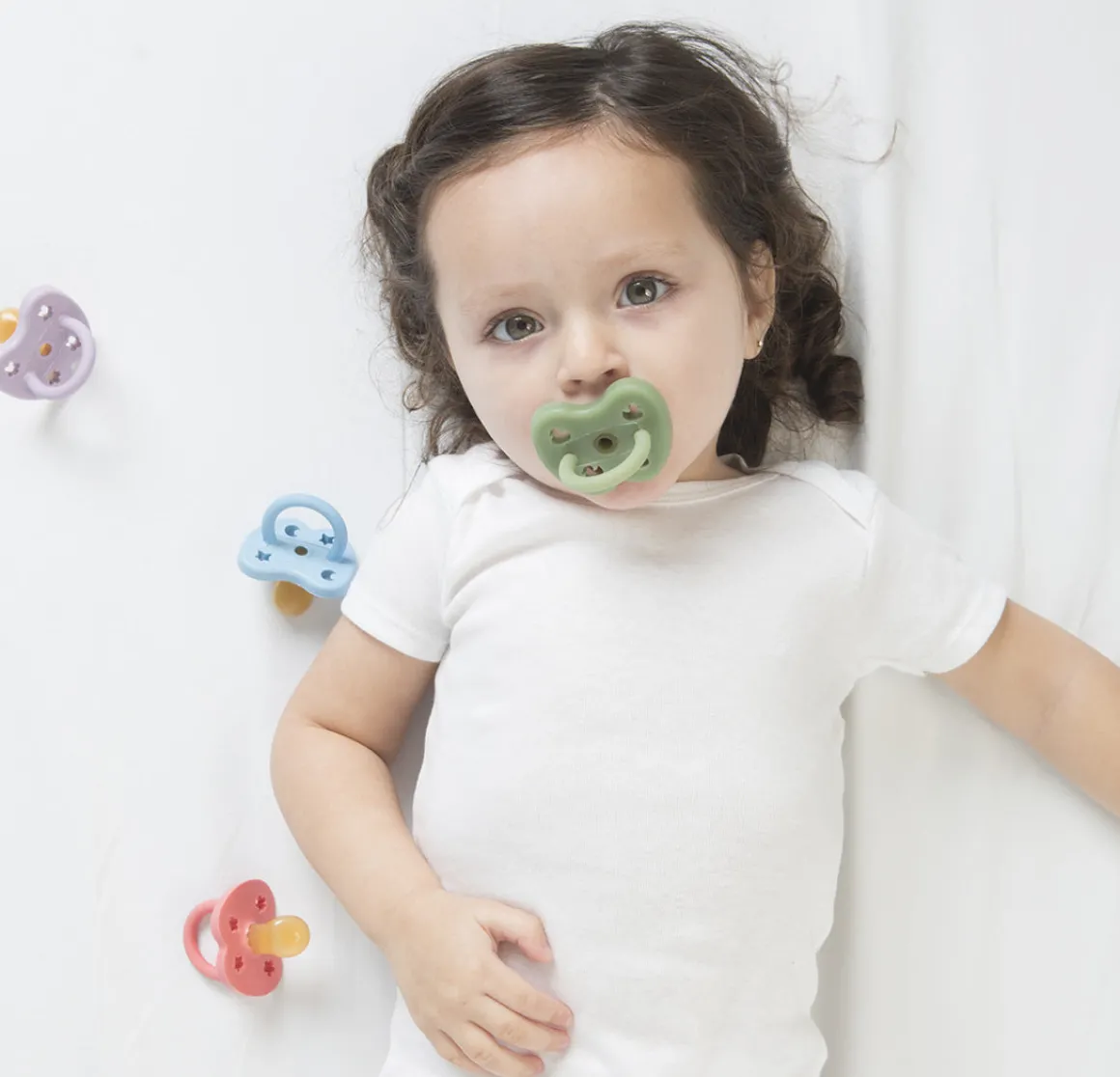 Colourful Pacifier 3-36 mth - Orthodontic in Coral