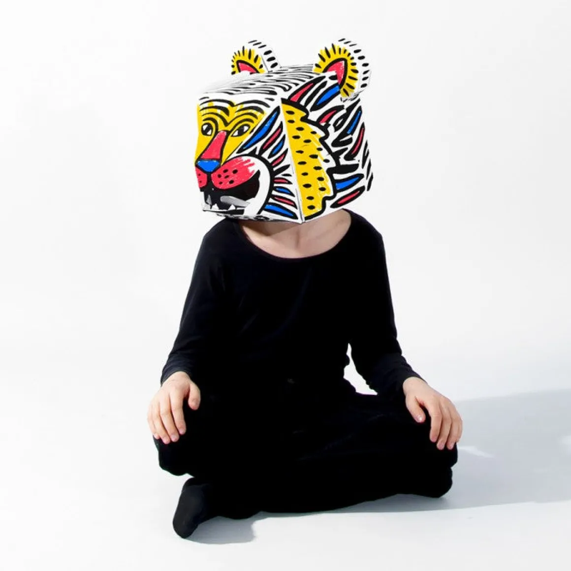 OMY Tiga 3D Cardboard Colouring Mask