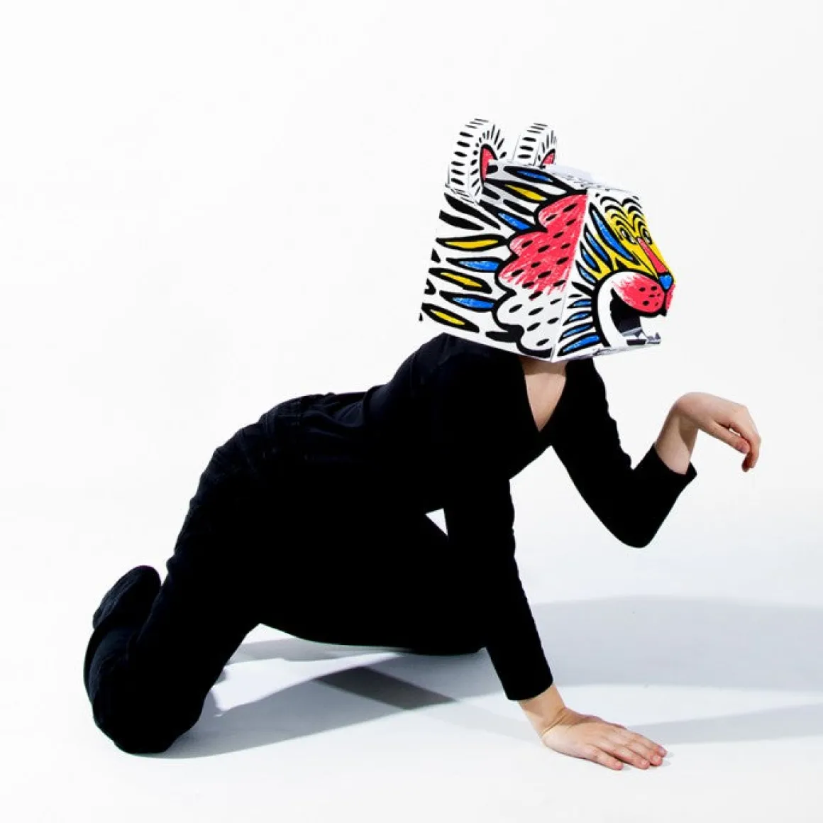 OMY Tiga 3D Cardboard Colouring Mask