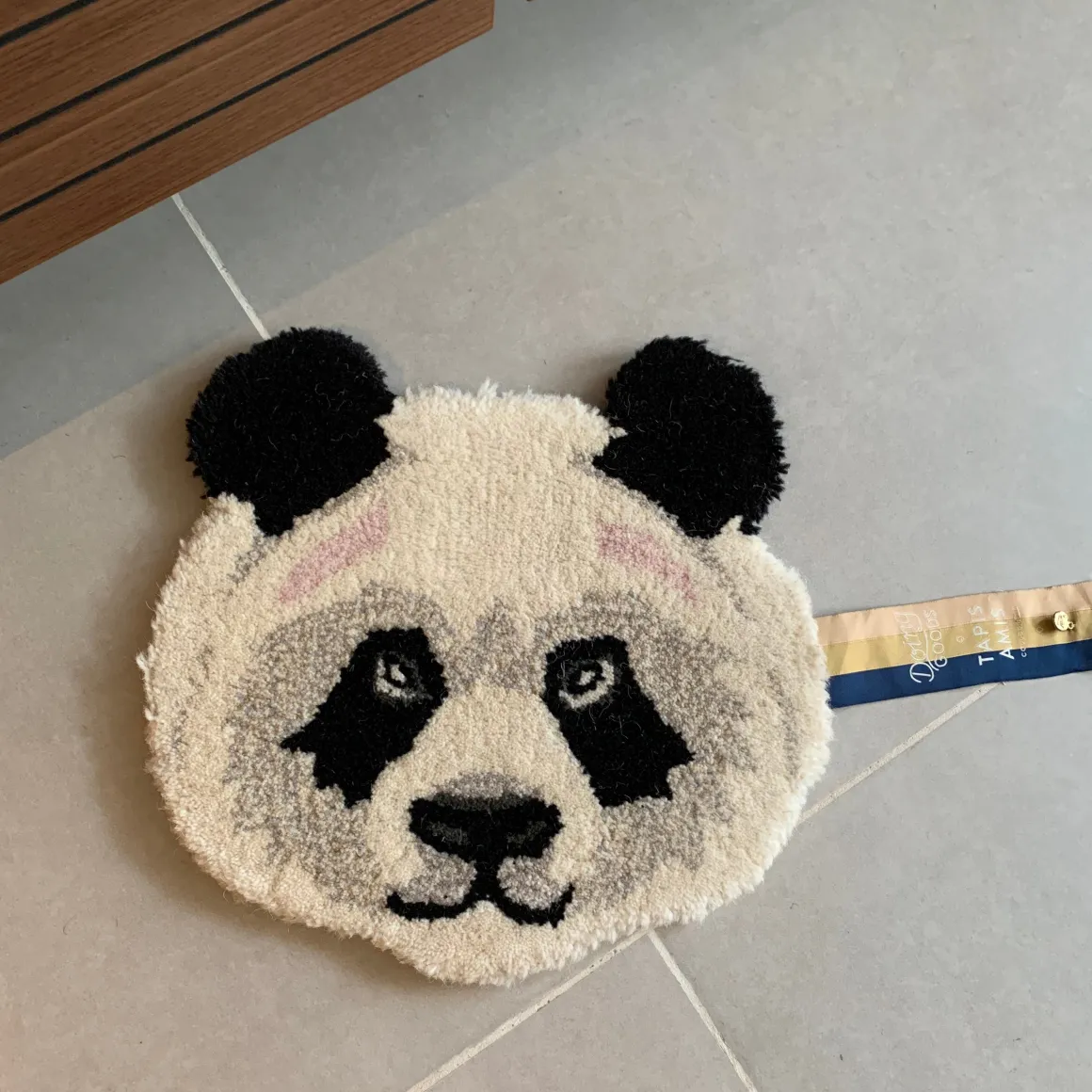 Plumpy Panda Head Wool Rug