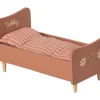 Rose Wooden Bed, Teddy Mum