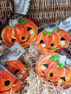 Set of 3 Illustrated Halloween Tags | Pumpkins