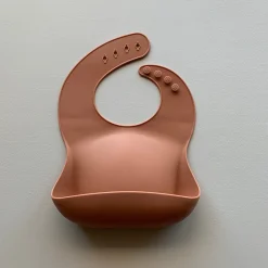 Solid Silicone Bib in Cinnamon by Rommer