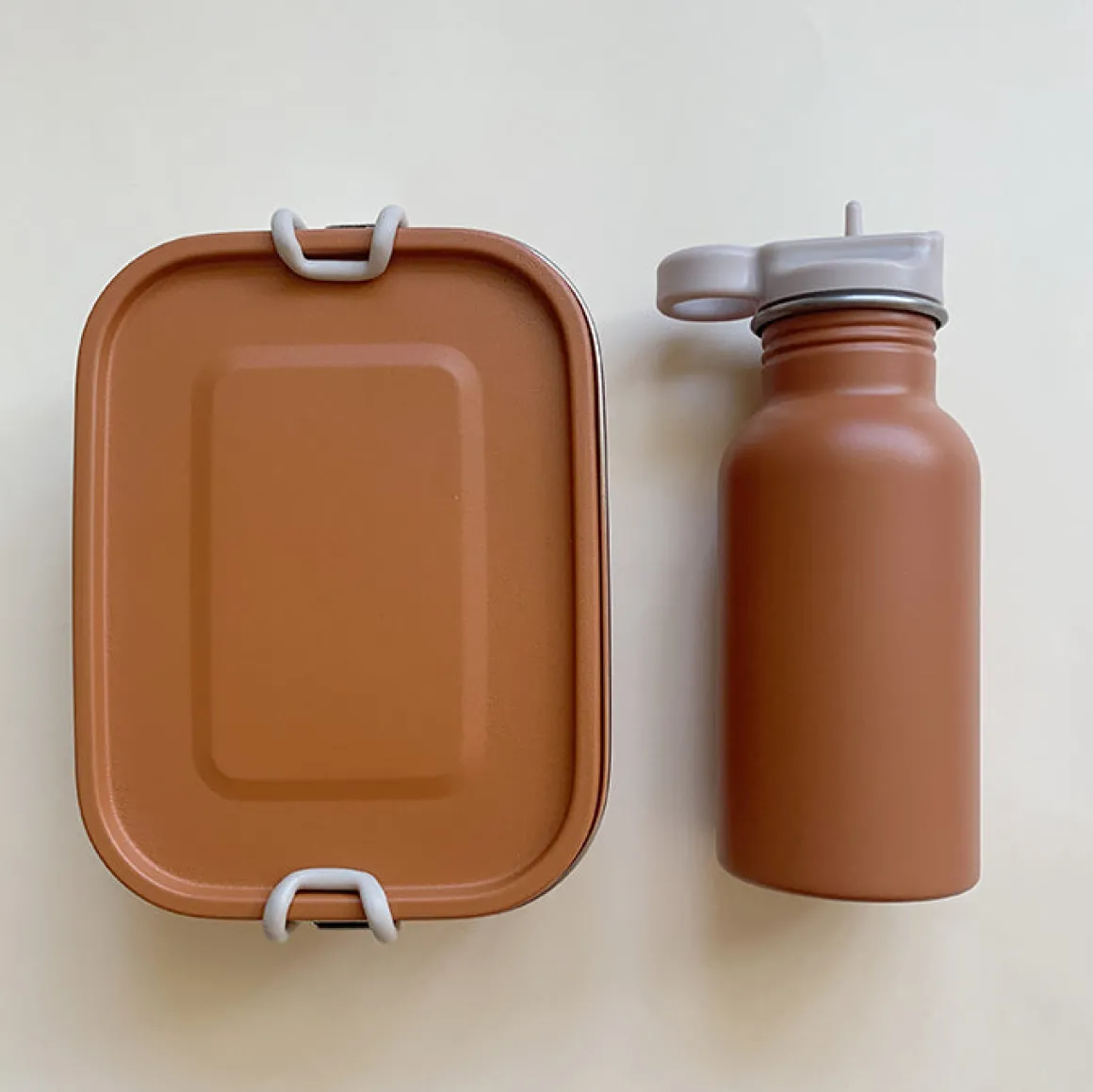 Straw Lid for 400ml Water Bottle w. Brush | Oyster Grey