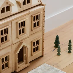 Victorian Dolls House