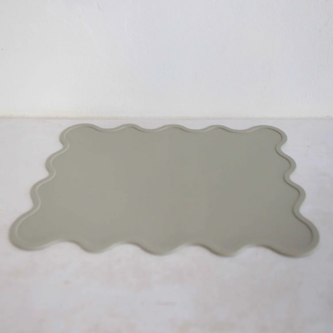 Wiggly Placemat | Oyster
